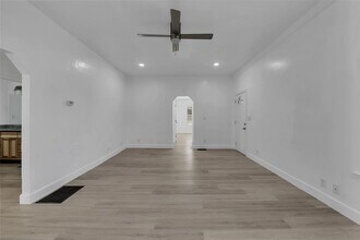 51 Private Rd 901 in Florence, TX - Building Photo - Building Photo