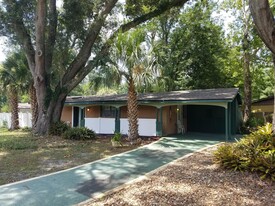 7152 Karenita Dr