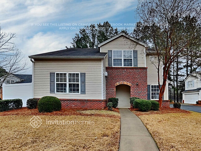 property at 881 Windcroft Cir NW