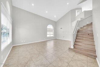 1322 E St John Rd in Phoenix, AZ - Building Photo - Building Photo