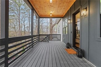 2497 Wawona Dr NE in Atlanta, GA - Building Photo - Building Photo
