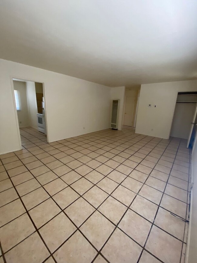 property at 1117 Gardner Ave