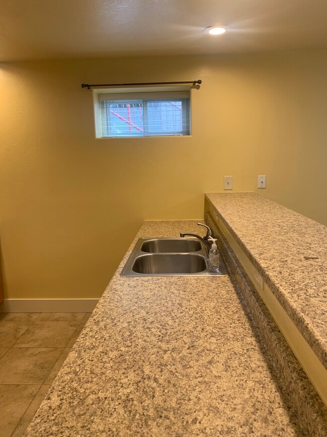 316 W Broadway St, Unit Unit B in Butte, MT - Building Photo - Building Photo