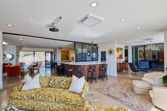 4016 E Flynn Ln in Paradise Valley, AZ - Building Photo - Building Photo
