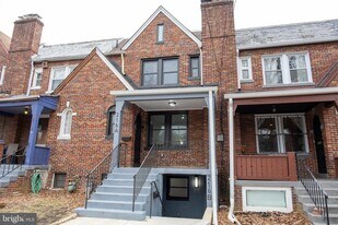 216 Jefferson St NW in Washington, DC - Building Photo