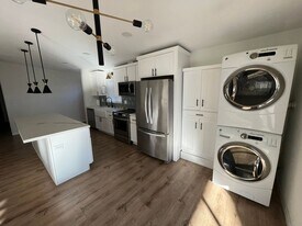 843 Valley Village Dr in El Cajon, CA - Building Photo