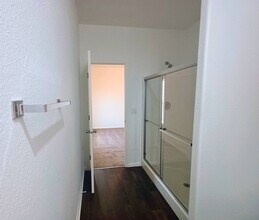 11 Bon Rea Cir in Las Vegas, NV - Foto de edificio - Building Photo