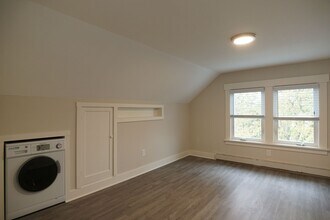 910 S I St, Unit #B in Tacoma, WA - Building Photo - Building Photo