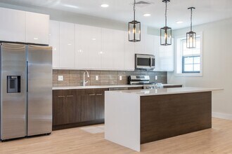 3510 Bergenline Ave in Union City, NJ - Building Photo - Building Photo