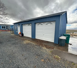 3400 Lower Klamath Lake Rd in Klamath Falls, OR - Building Photo - Building Photo