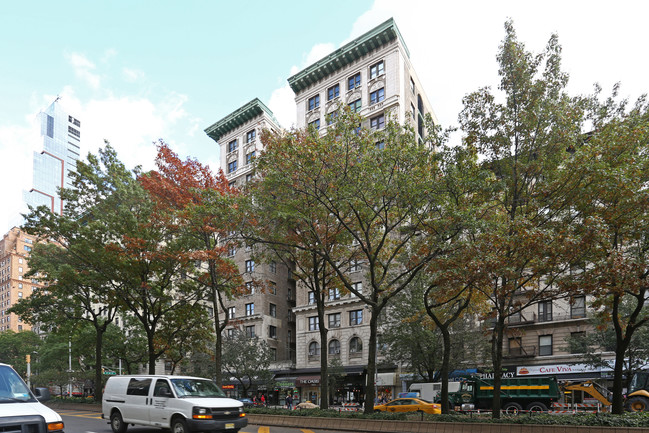 Borchard Apartments in New York, NY - Building Photo - Building Photo