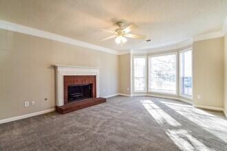 208 Chesapeake Ln in Woodstock, GA - Building Photo - Building Photo