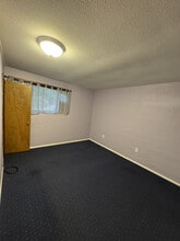 1890 W 25th Ave, Unit 1 in Eugene, OR - Building Photo - Building Photo