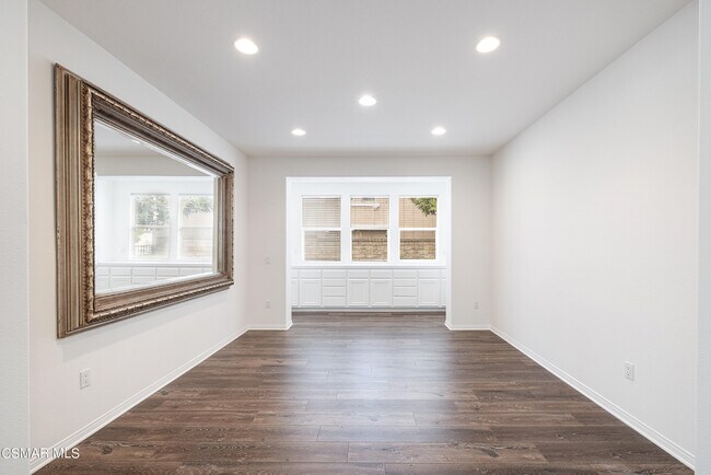 5058 Via Camino in Thousand Oaks, CA - Building Photo - Building Photo