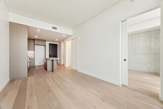 610 Davis St in Austin, TX - Foto de edificio - Building Photo