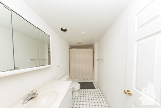 2318 N Southport Ave, Unit 3R in Chicago, IL - Building Photo - Building Photo