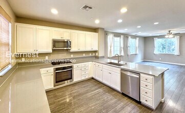 81 Middleton Pl in Hayward, CA - Building Photo - Building Photo