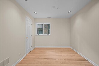 62 E Center Ave in Lake Bluff, IL - Building Photo - Building Photo