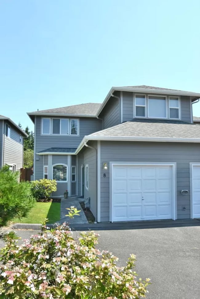 property at 21121 77th Pl W