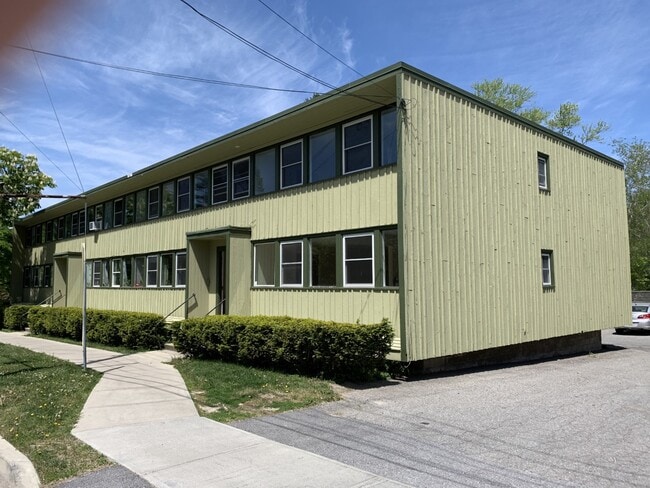 172 Cliff St, Unit 1