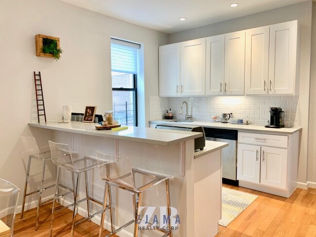 163 Ocean Ave in Brooklyn, NY - Building Photo - Building Photo