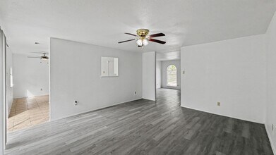 130 Astoria Dr in Cedar Hill, TX - Building Photo - Building Photo