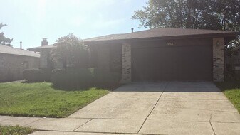4043 176th Pl in Country Club Hills, IL - Building Photo