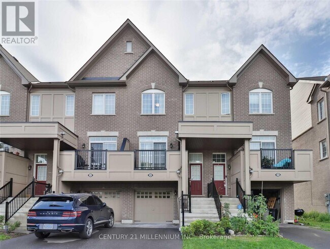 496 Rossland Rd W in Ajax, ON - Building Photo - Building Photo