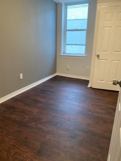 1721 W Tioga St, Unit 4 3rd Floor in Philadelphia, PA - Building Photo - Building Photo