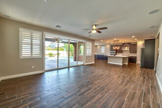 2174 Tortona St in Henderson, NV - Building Photo - Building Photo