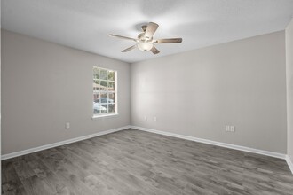 Cedarwood Apartments in Hattiesburg, MS - Building Photo - Building Photo