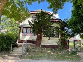 1140 N 26th St, Unit Lower