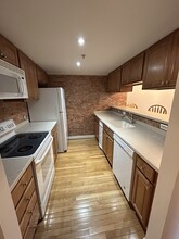 60 Broadlawn Park in Boston, MA - Foto de edificio - Building Photo