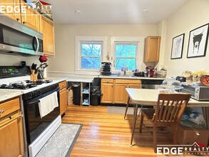 14 Turner St, Unit 2 in Boston, MA - Building Photo - Building Photo