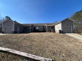 94 Barton Pl, Unit 2 in Cordova, AL - Building Photo