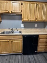 3593 Scarberry Dr in Hilliard, OH - Foto de edificio - Building Photo