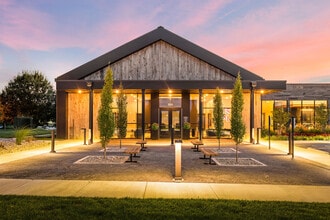 FIFTEEN51 Apartments of Lexington in Lexington, KY - Foto de edificio - Building Photo
