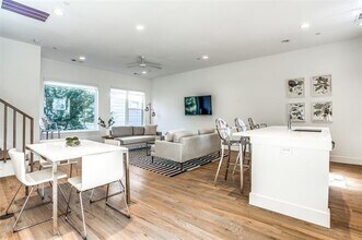 5022 Belmont Ave in Dallas, TX - Building Photo - Building Photo