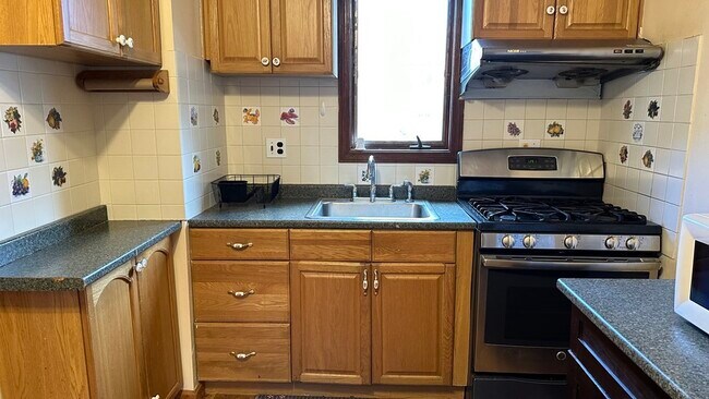 40 Station St, Unit 1 in Quincy, MA - Building Photo - Building Photo