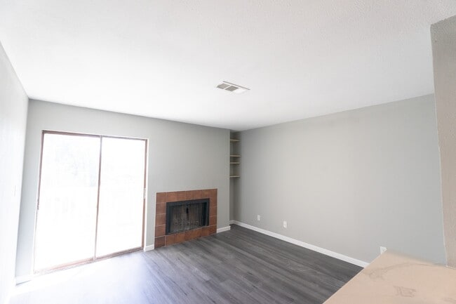 2501 Gulf Fwy in Dickinson, TX - Building Photo - Building Photo