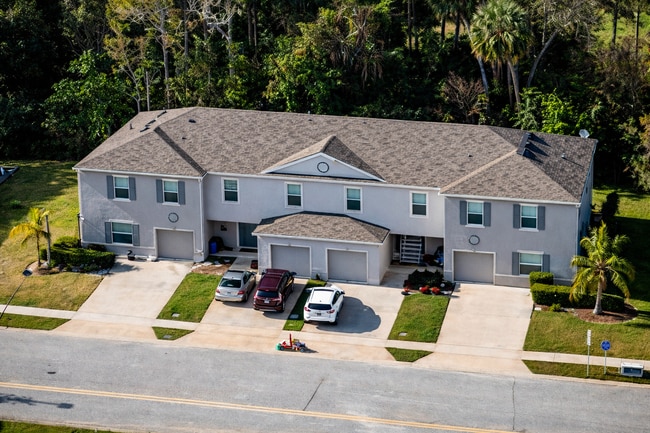 1624 Primo Ct in Holly Hill, FL - Building Photo - Building Photo