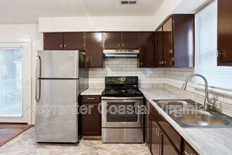 2108 Madison Ave in Newport News, VA - Building Photo - Building Photo