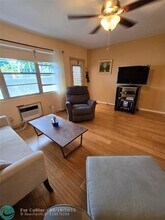 190 Tilford J in Deerfield Beach, FL - Building Photo - Building Photo