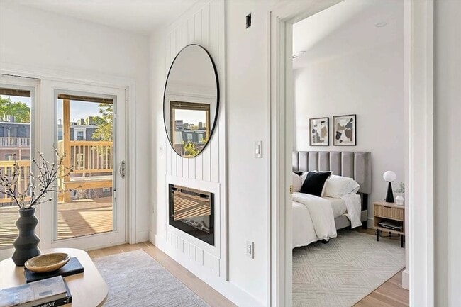 98 Bennington St, Unit 2 in Boston, MA - Foto de edificio - Building Photo