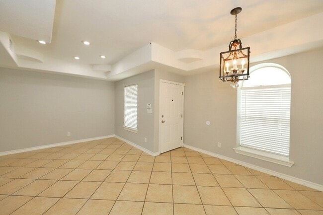 1000 Ranchway Dr, Unit 87 in Laredo, TX - Building Photo - Building Photo