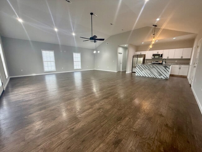 48 Seibold Rd in Guntersville, AL - Building Photo - Building Photo