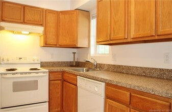 673 Hope St in Stamford, CT - Building Photo - Building Photo