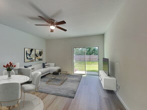 626 Holly Lks Dr in Orange Park, FL - Building Photo - Building Photo