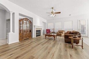 362 Southern Hills Dr in Fairview, TX - Building Photo