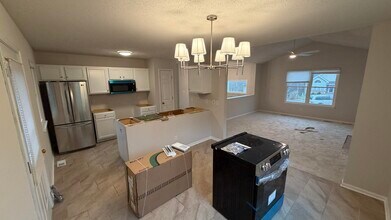 809 Timbers Ct in Columbia, MO - Building Photo - Building Photo